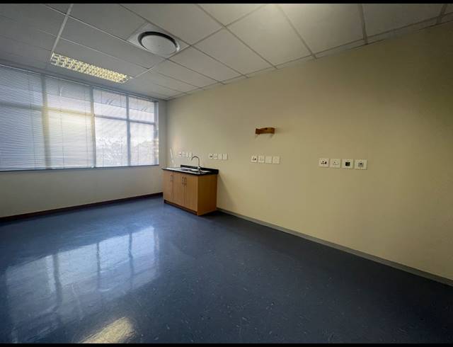 855M² OFFICE TO LET IN ILLOVO